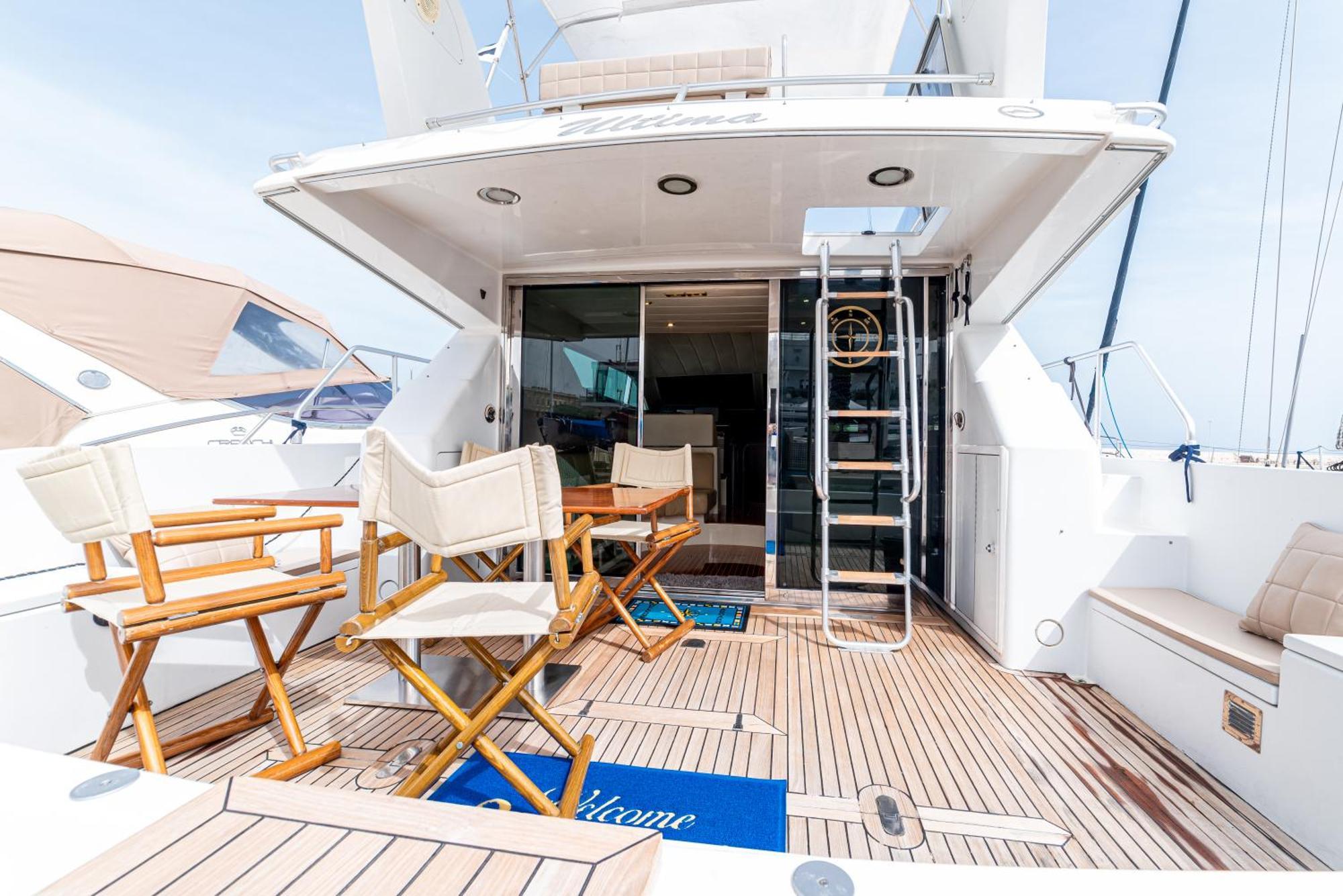 "Ultima" Love Boat باري المظهر الخارجي الصورة